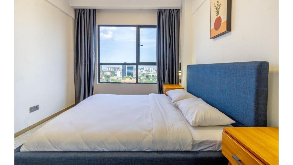 2 bed flat to let, Crown Lodge, Elystan Street - African Land