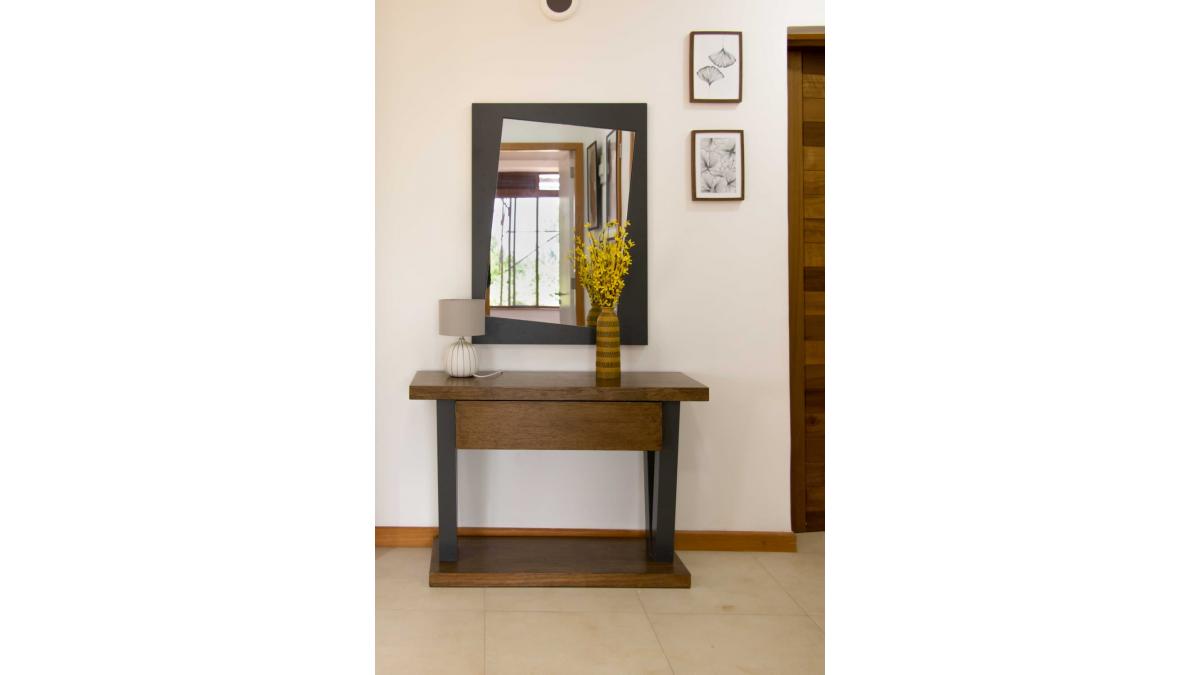 2 bed flat to let, Crown Lodge, Elystan Street - African Land