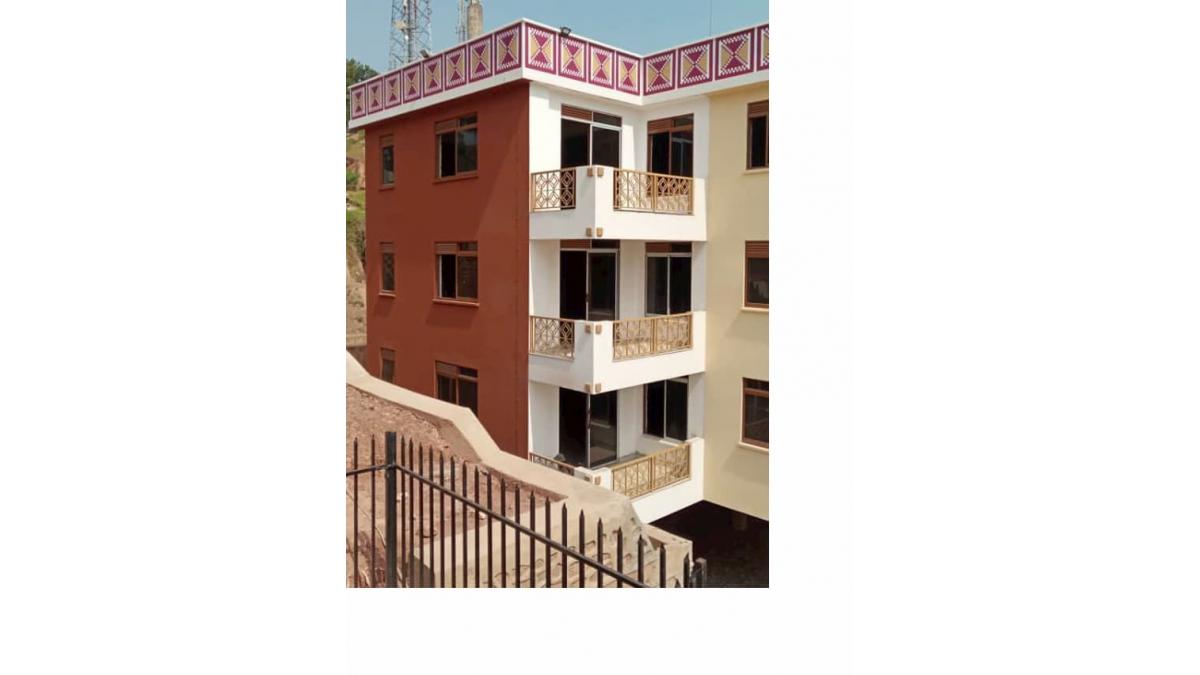 2 bed flat to let, Crown Lodge, Elystan Street - African Land