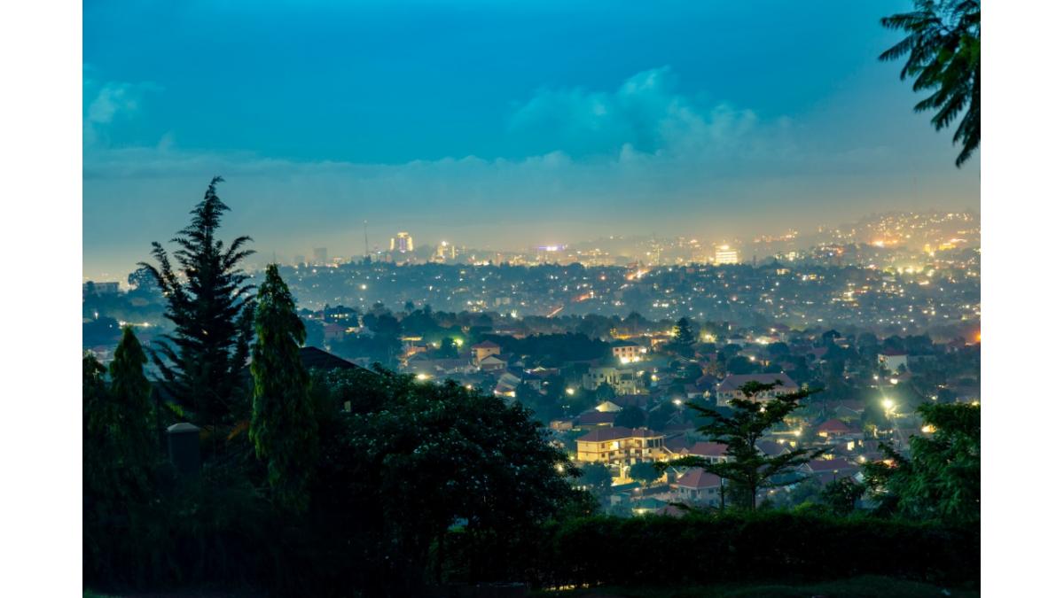 2 bed flat to let, Crown Lodge, Elystan Street - African Land