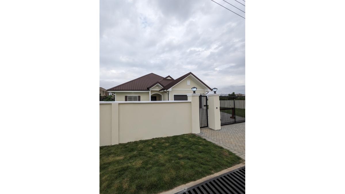 2 bed flat to let, Crown Lodge, Elystan Street - African Land