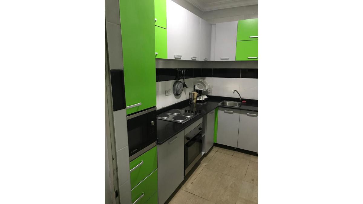 2 bed flat to let, Crown Lodge, Elystan Street - African Land