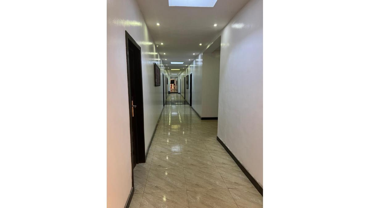 2 bed flat to let, Crown Lodge, Elystan Street - African Land