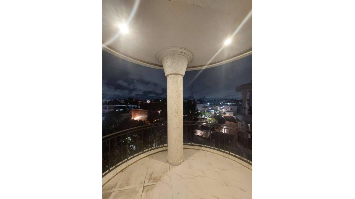 2 bed flat to let, Crown Lodge, Elystan Street - African Land