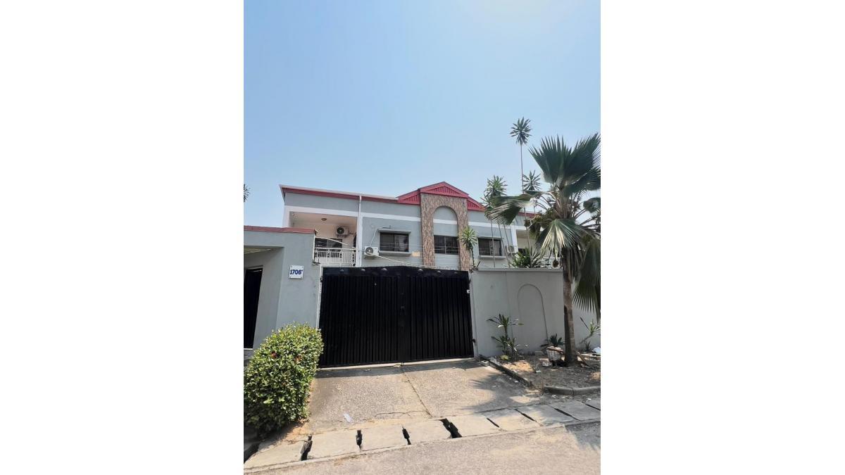 Luxury 3-Bedroom Apartment + Boys’ Quarters for Rent in Serene Victoria Island Close