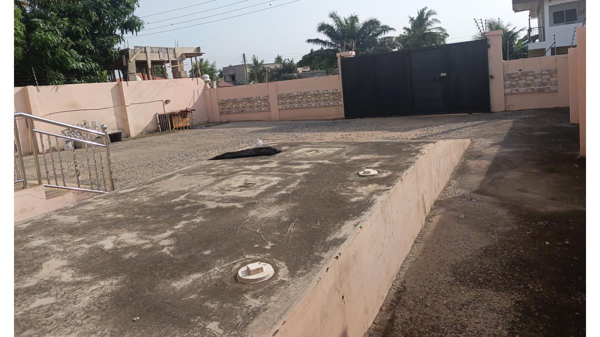 2 bed flat to let, Crown Lodge, Elystan Street - African Land