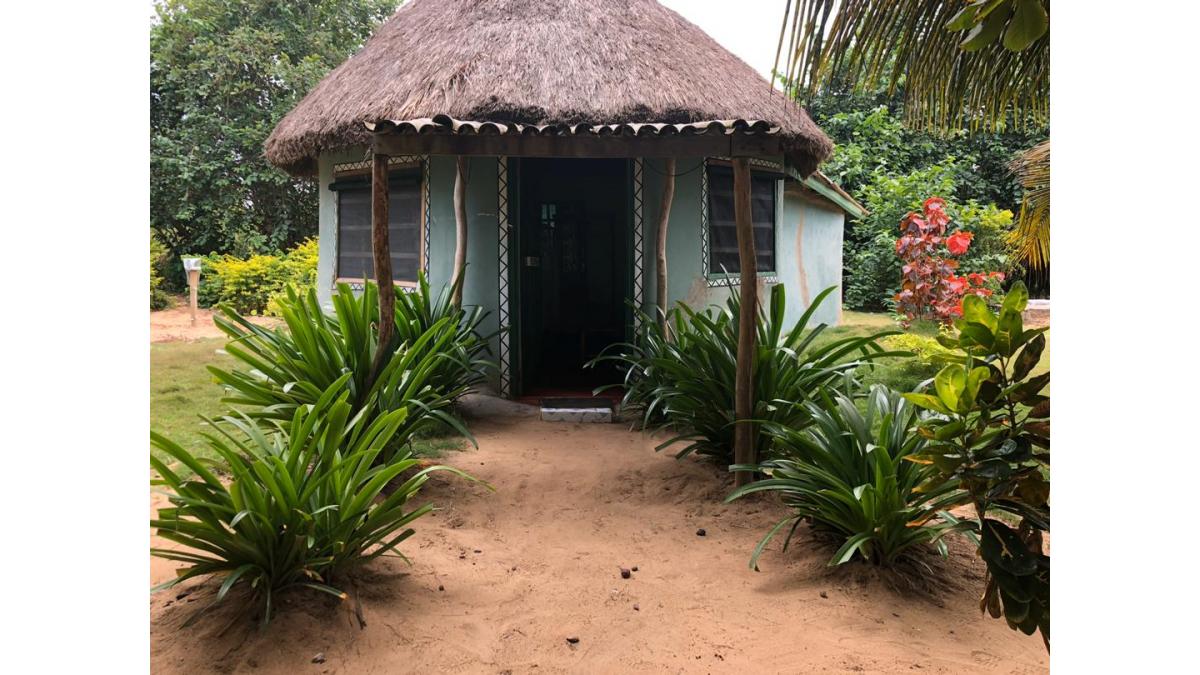 2 bed flat to let, Crown Lodge, Elystan Street - African Land