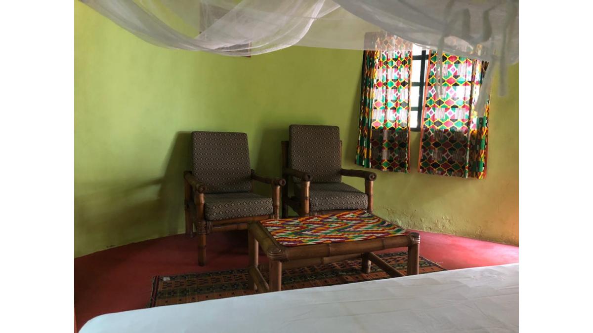 2 bed flat to let, Crown Lodge, Elystan Street - African Land