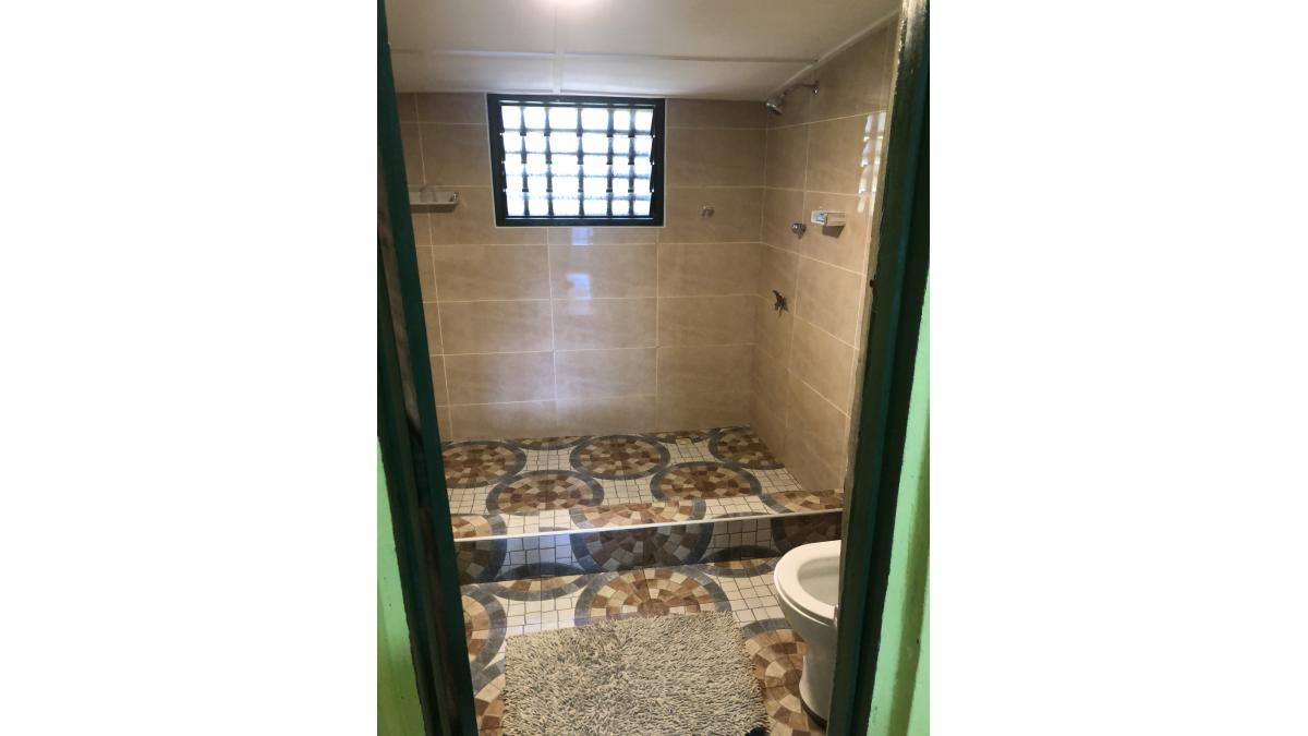 2 bed flat to let, Crown Lodge, Elystan Street - African Land