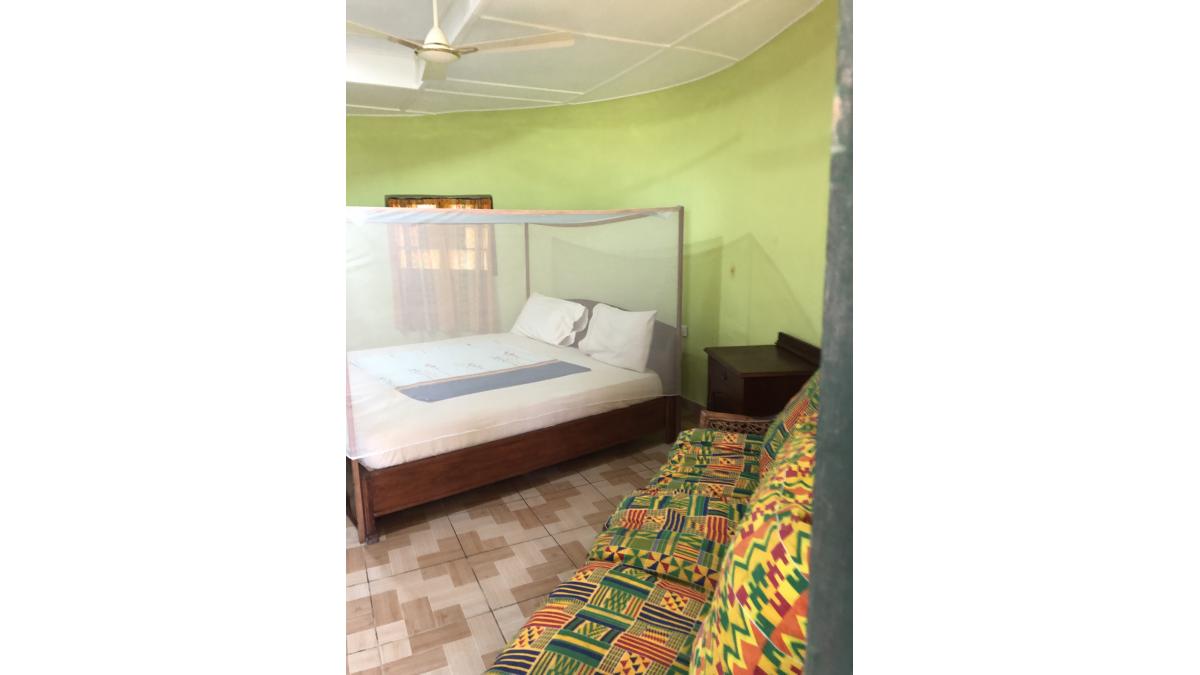2 bed flat to let, Crown Lodge, Elystan Street - African Land