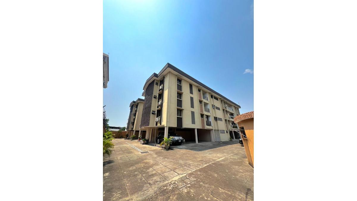 2 bed flat to let, Crown Lodge, Elystan Street - African Land