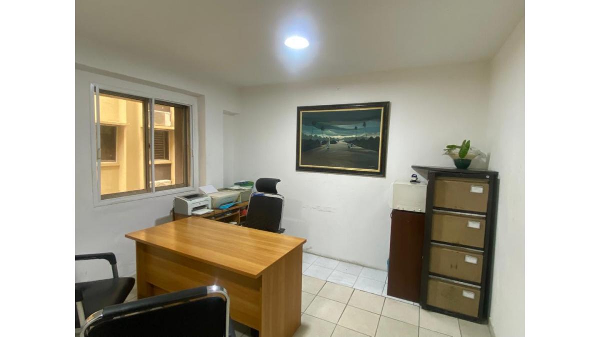 2 bed flat to let, Crown Lodge, Elystan Street - African Land