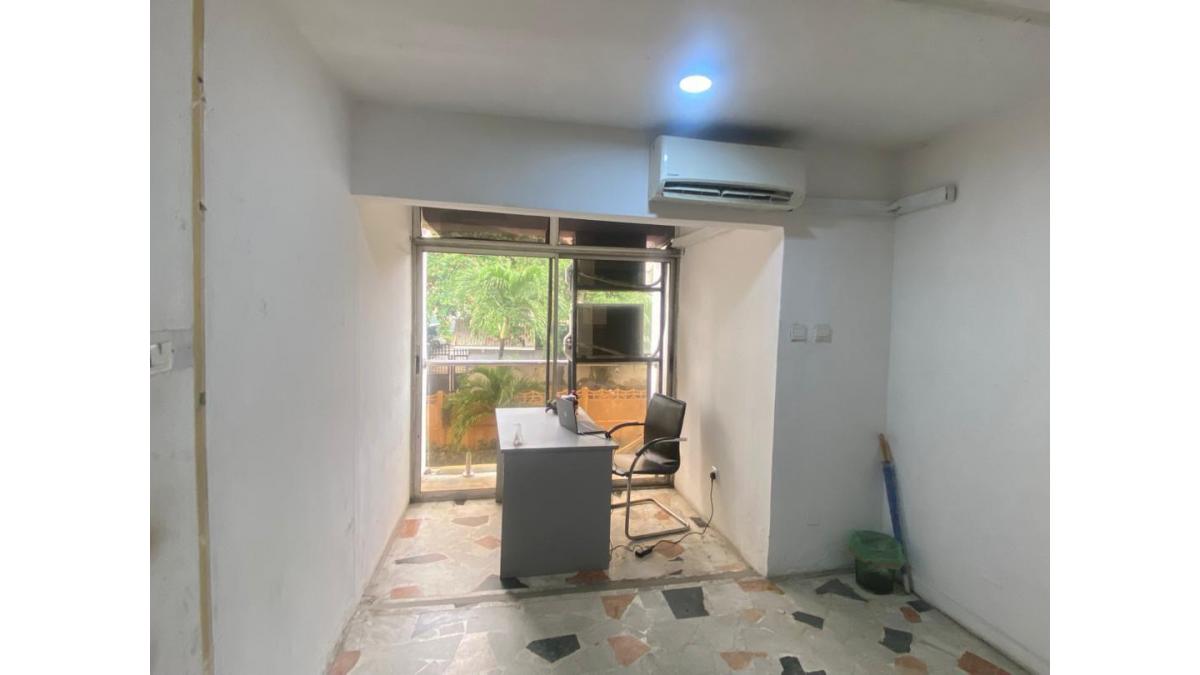 2 bed flat to let, Crown Lodge, Elystan Street - African Land