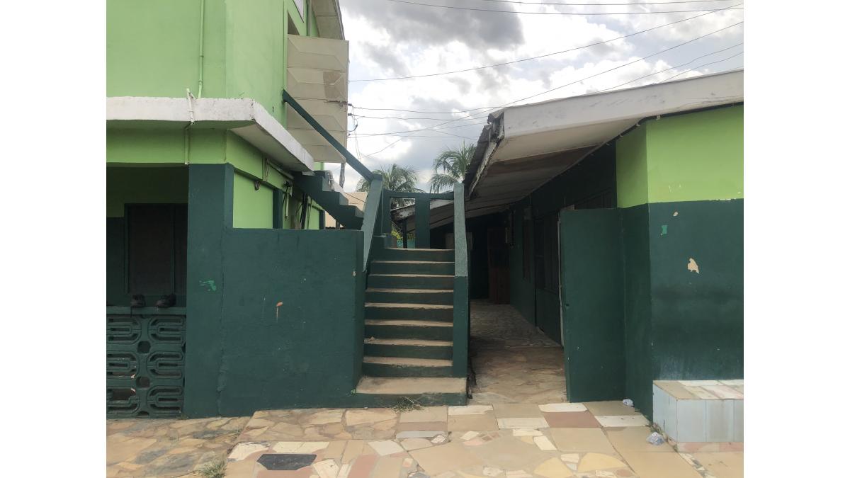 2 bed flat to let, Crown Lodge, Elystan Street - African Land