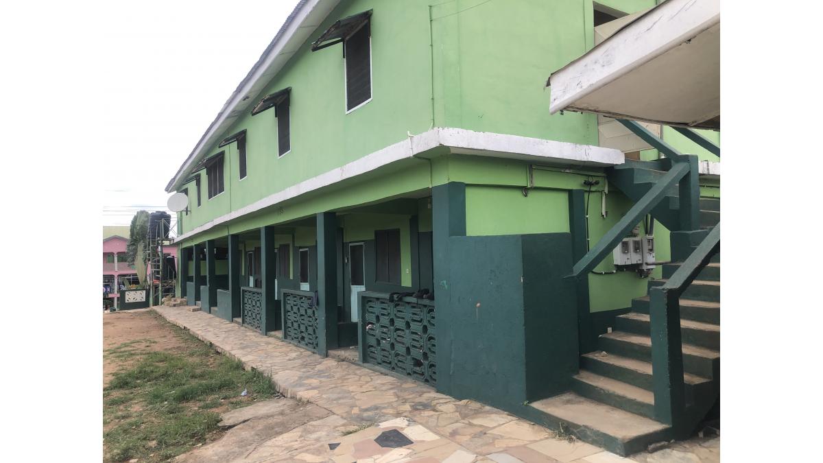 2 bed flat to let, Crown Lodge, Elystan Street - African Land