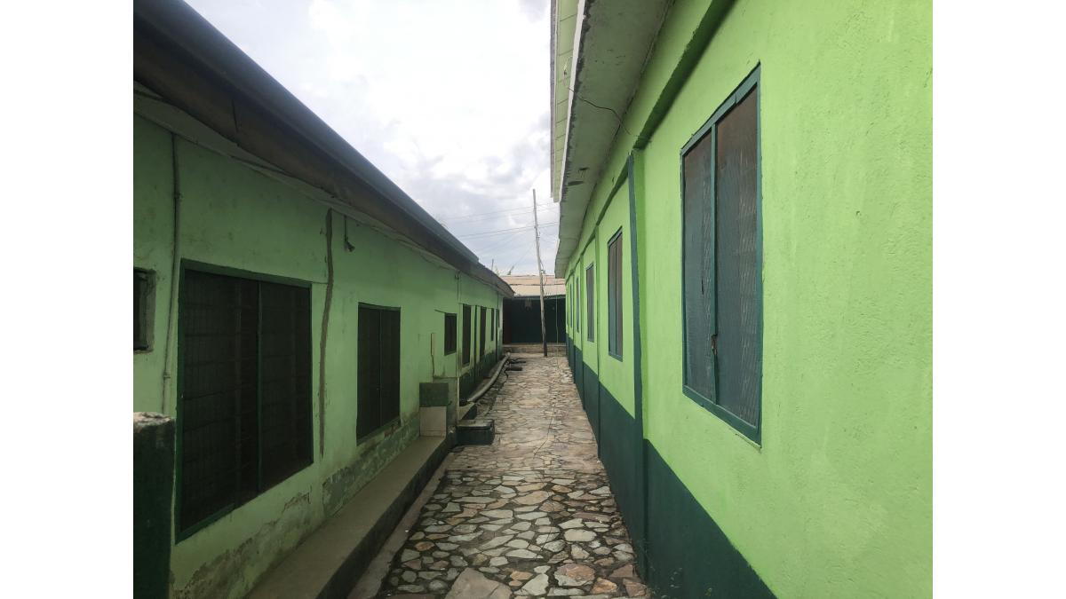 2 bed flat to let, Crown Lodge, Elystan Street - African Land