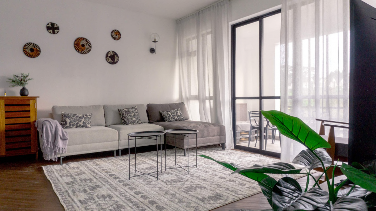 2 bed flat to let, Crown Lodge, Elystan Street - African Land