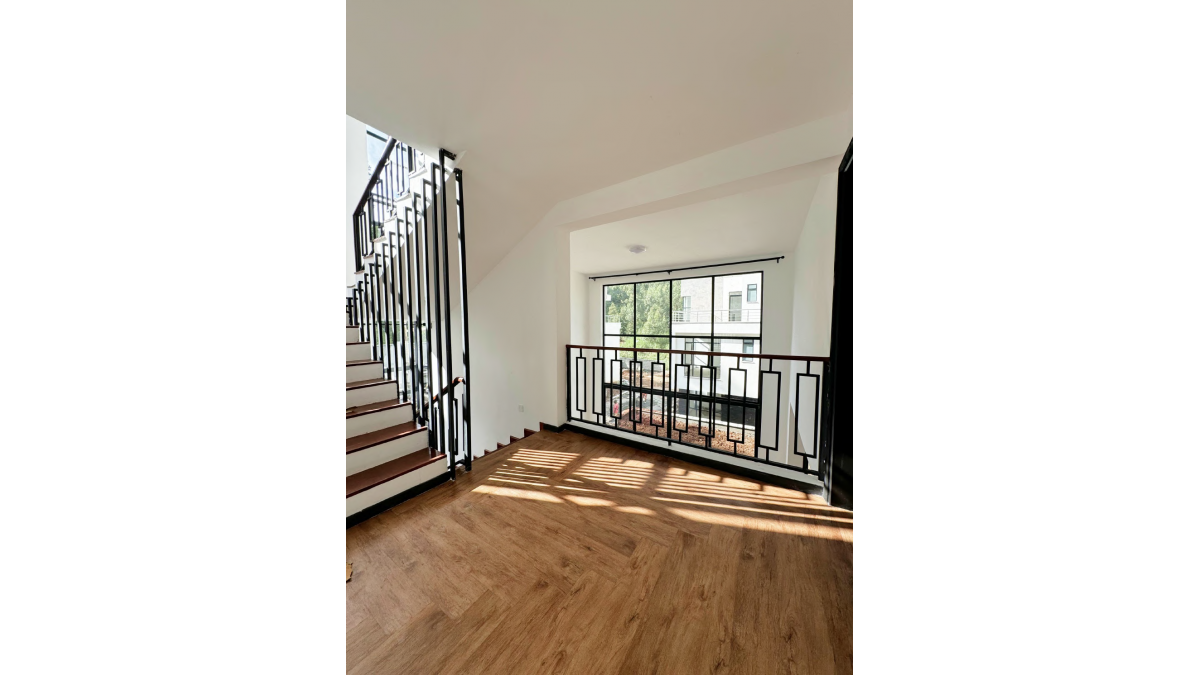 2 bed flat to let, Crown Lodge, Elystan Street - African Land