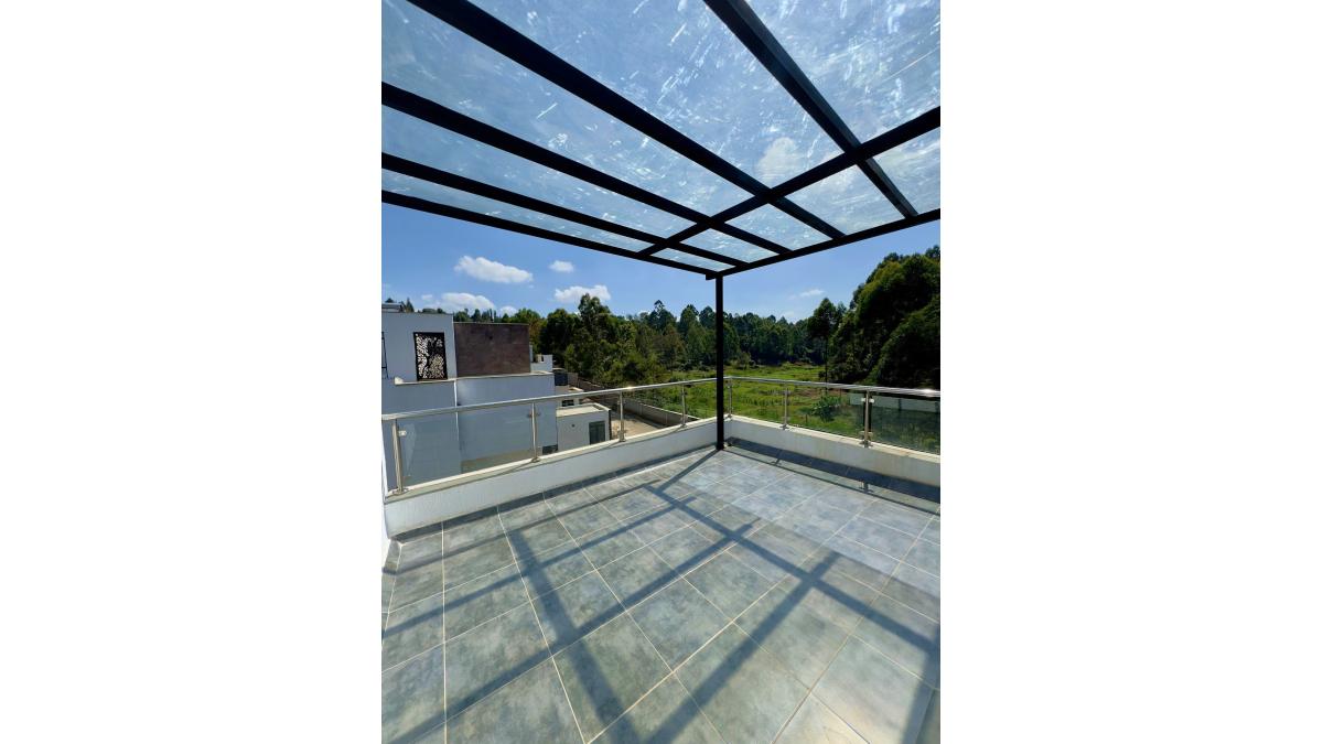 2 bed flat to let, Crown Lodge, Elystan Street - African Land