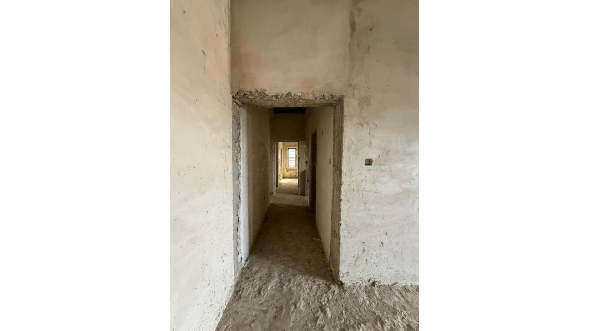 2 bed flat to let, Crown Lodge, Elystan Street - African Land