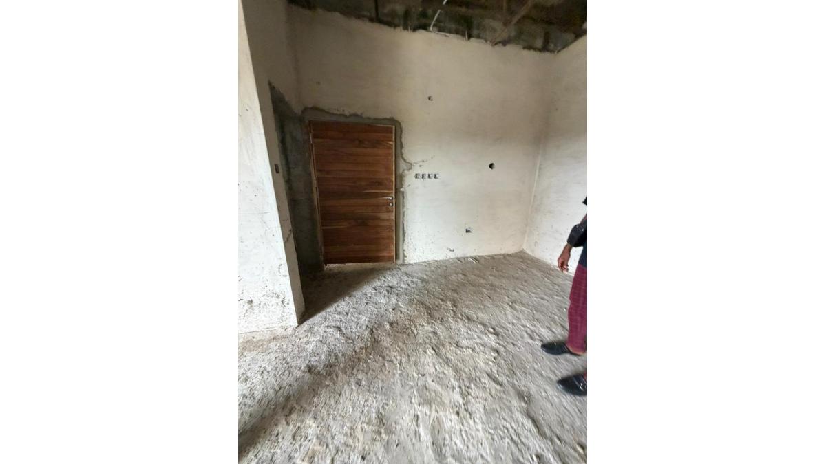 2 bed flat to let, Crown Lodge, Elystan Street - African Land