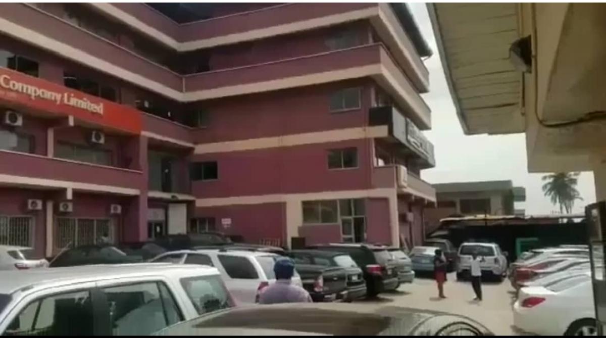 2 bed flat to let, Crown Lodge, Elystan Street - African Land