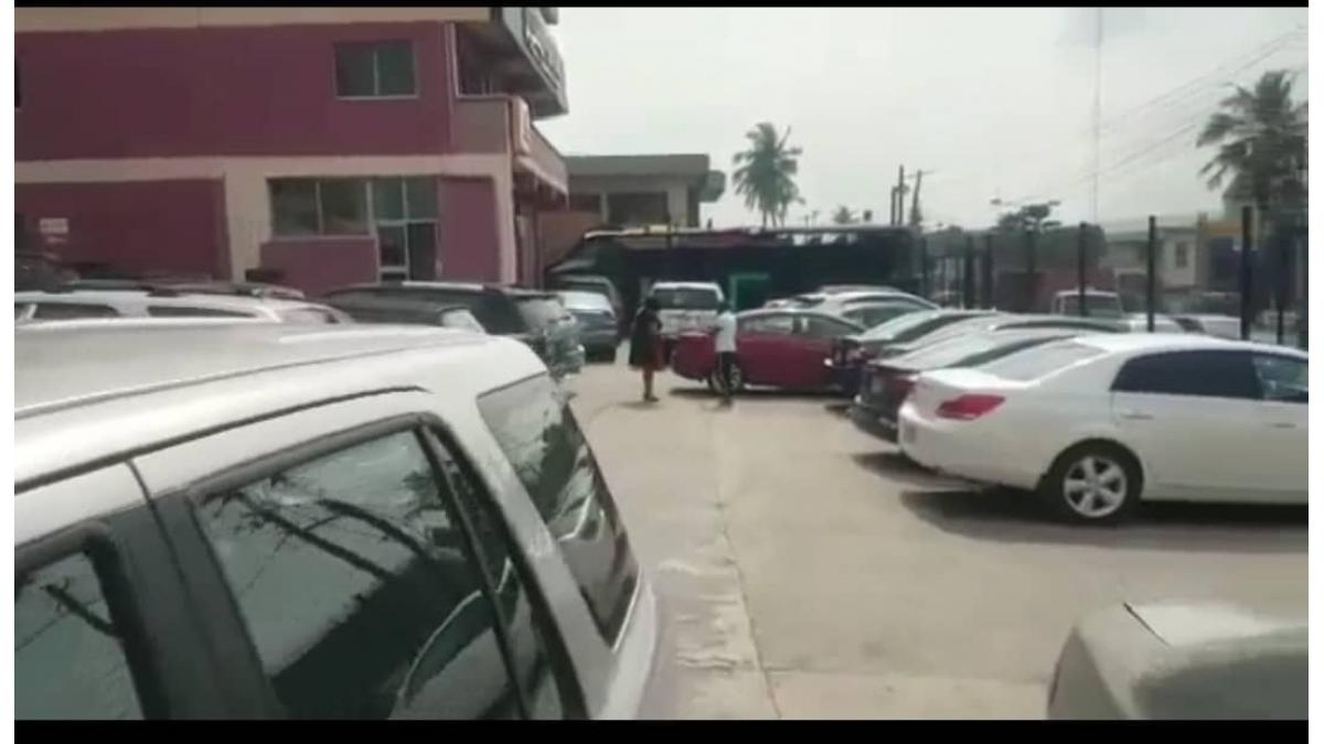 2 bed flat to let, Crown Lodge, Elystan Street - African Land