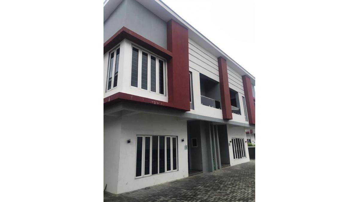 2 bed flat to let, Crown Lodge, Elystan Street - African Land