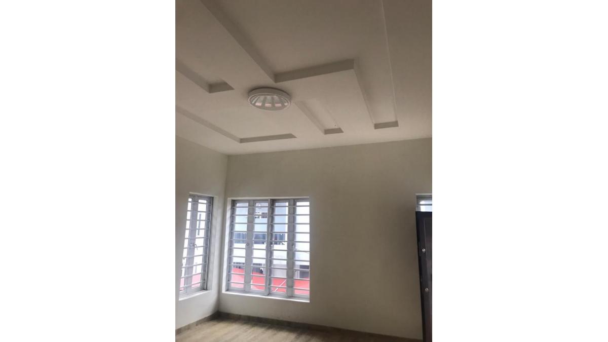 2 bed flat to let, Crown Lodge, Elystan Street - African Land