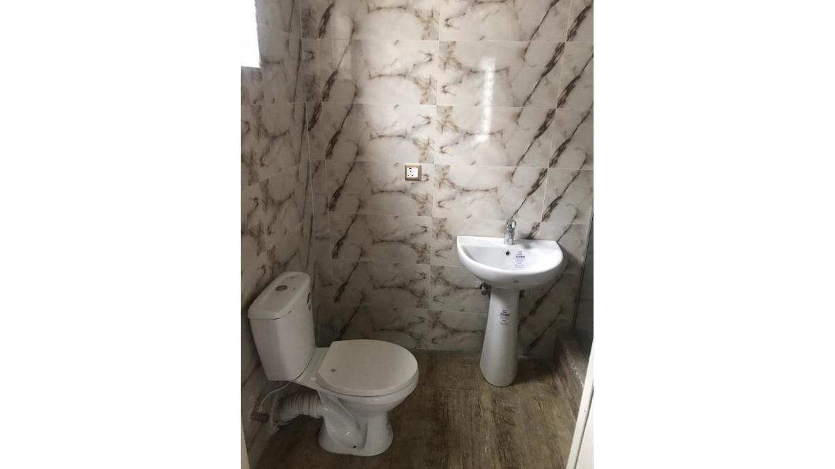 2 bed flat to let, Crown Lodge, Elystan Street - African Land