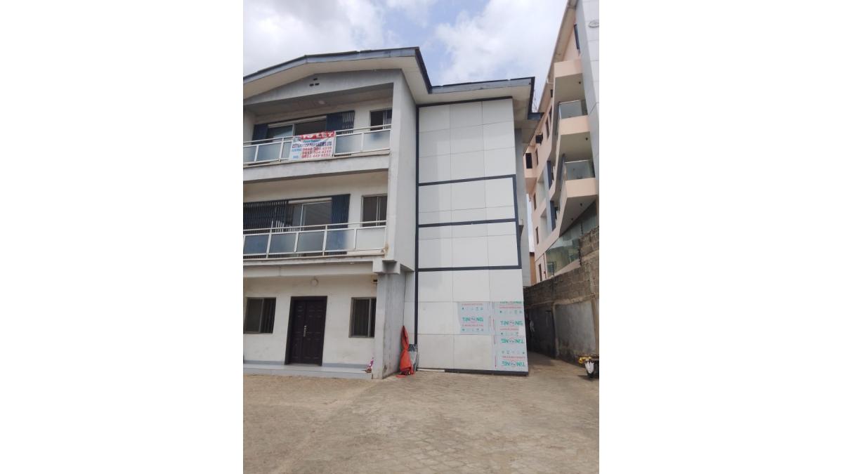 2 bed flat to let, Crown Lodge, Elystan Street - African Land