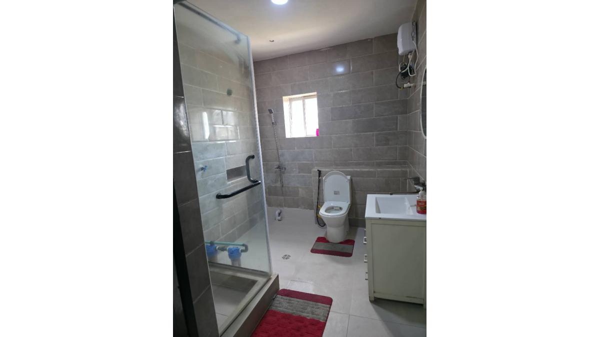 2 bed flat to let, Crown Lodge, Elystan Street - African Land