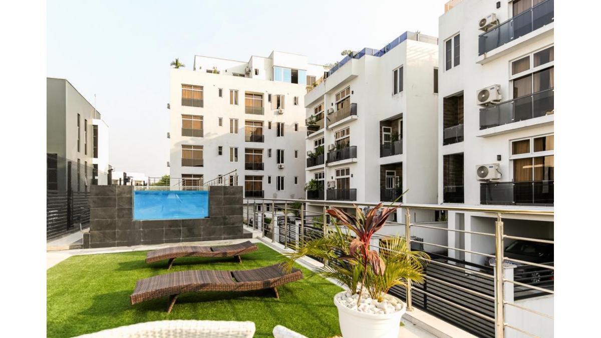 2 bed flat to let, Crown Lodge, Elystan Street - African Land