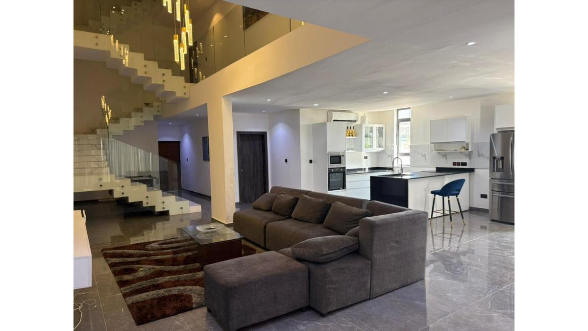 2 bed flat to let, Crown Lodge, Elystan Street - African Land