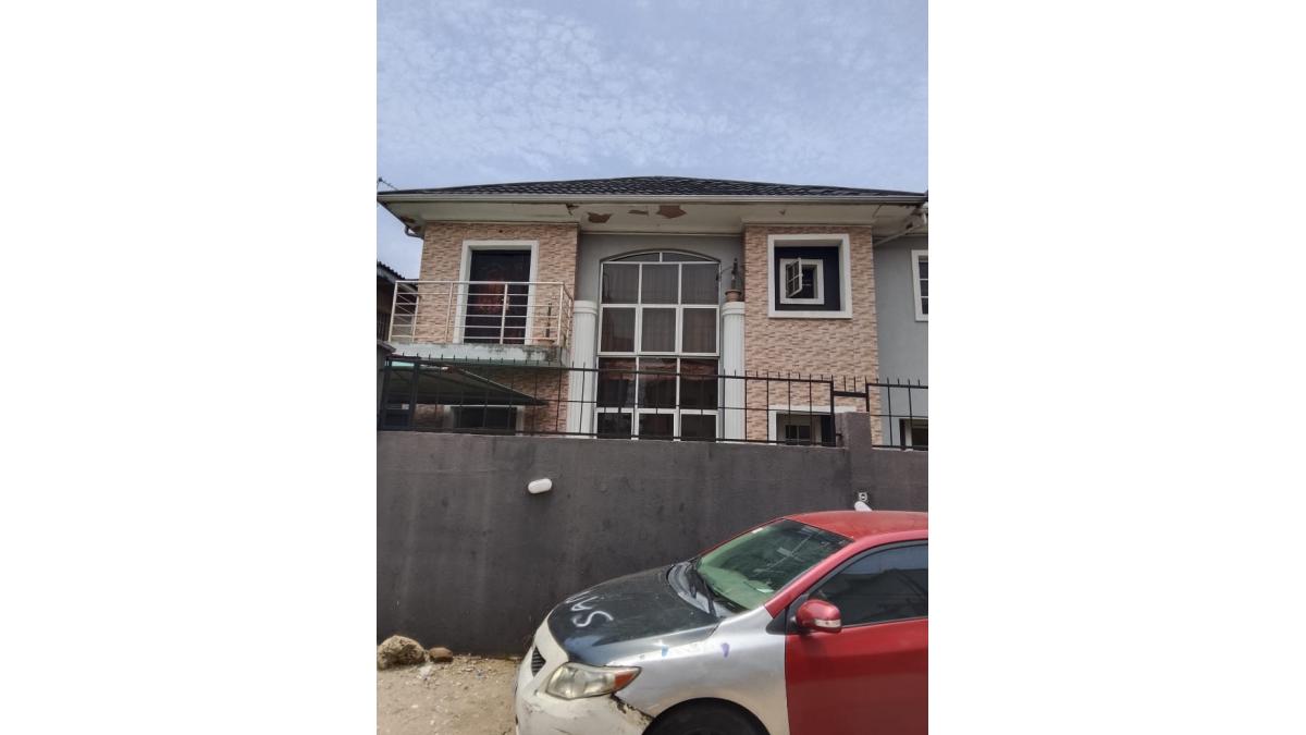 2 bed flat to let, Crown Lodge, Elystan Street - African Land