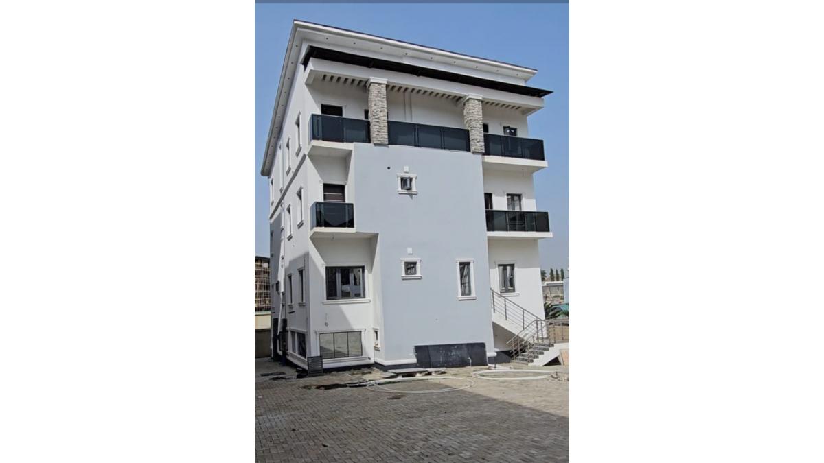 2 bed flat to let, Crown Lodge, Elystan Street - African Land
