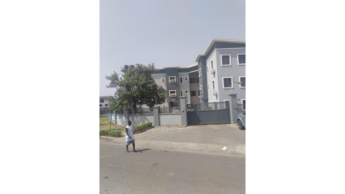 6 Units of 3-Bedroom Flats for Sale in Wuye – Prime Corner Property on Tarred Road