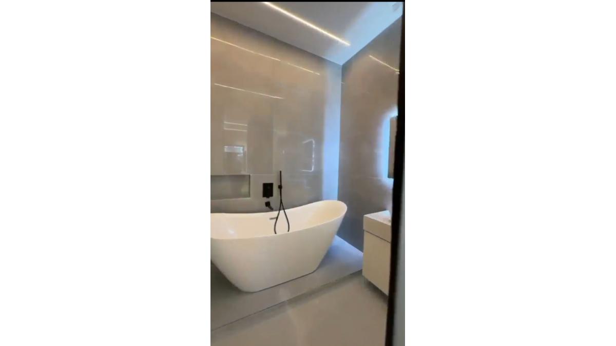 2 bed flat to let, Crown Lodge, Elystan Street - African Land
