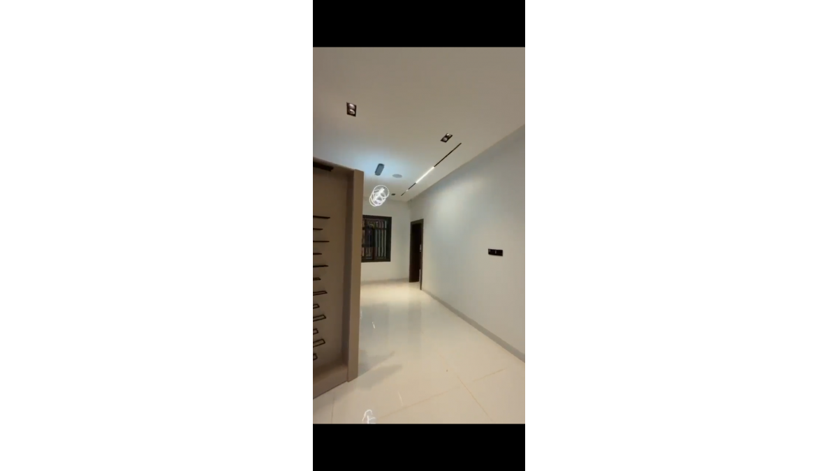 2 bed flat to let, Crown Lodge, Elystan Street - African Land