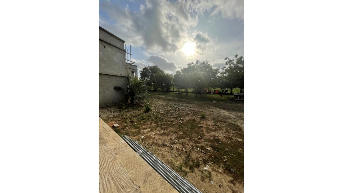 2 bed flat to let, Crown Lodge, Elystan Street - African Land