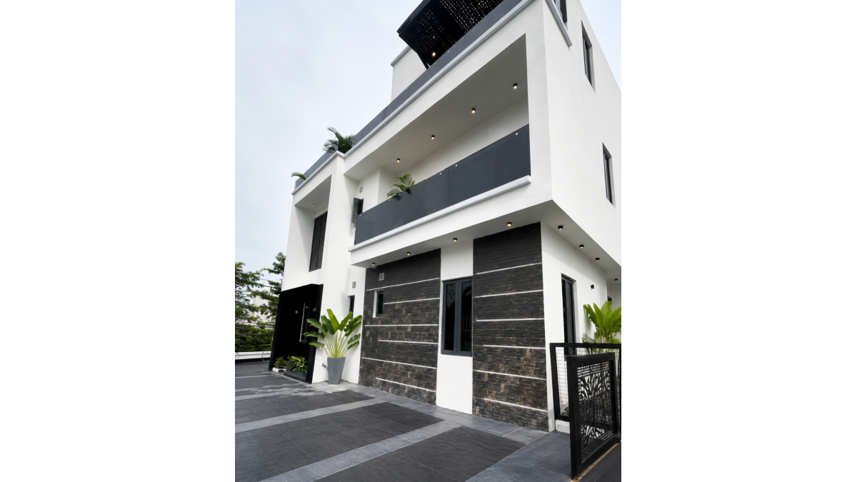 Luxury 5-Bedroom Fully Automated Smart Duplex with Swimming Pool for Sale in Kado, Abuja