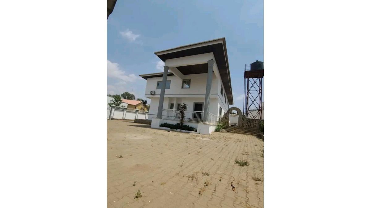 Luxury 6 Bedroom Duplex with 3 Living Rooms for Sale in Maitama Main, Abuja