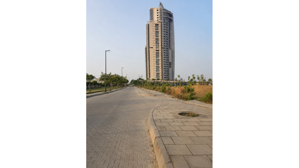 2 bed flat to let, Crown Lodge, Elystan Street - African Land