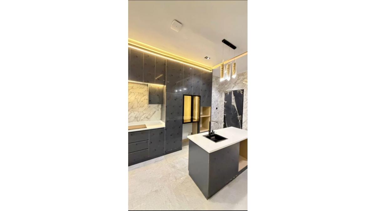 2 bed flat to let, Crown Lodge, Elystan Street - African Land