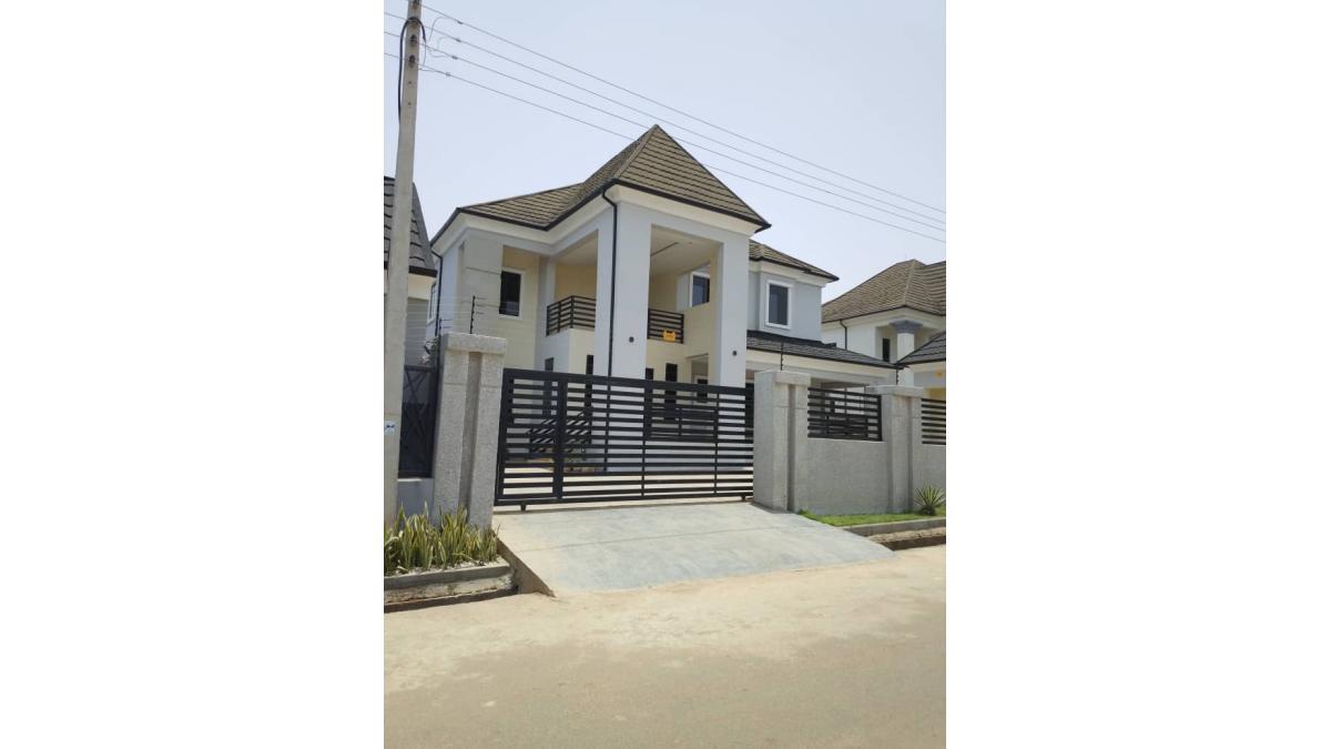 5-Bedroom Duplex with BQ & Pool for Sale – Sunnyvale Road, Abuja