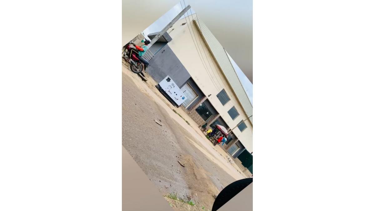 2 bed flat to let, Crown Lodge, Elystan Street - African Land