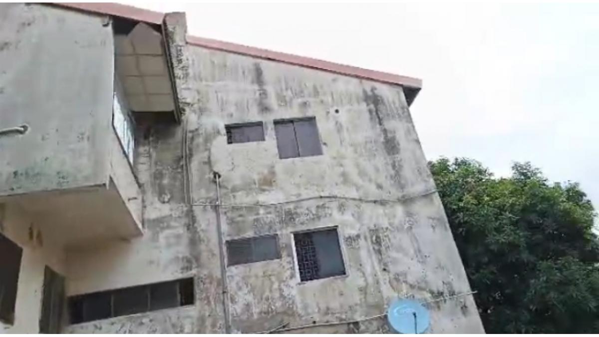 2 bed flat to let, Crown Lodge, Elystan Street - African Land